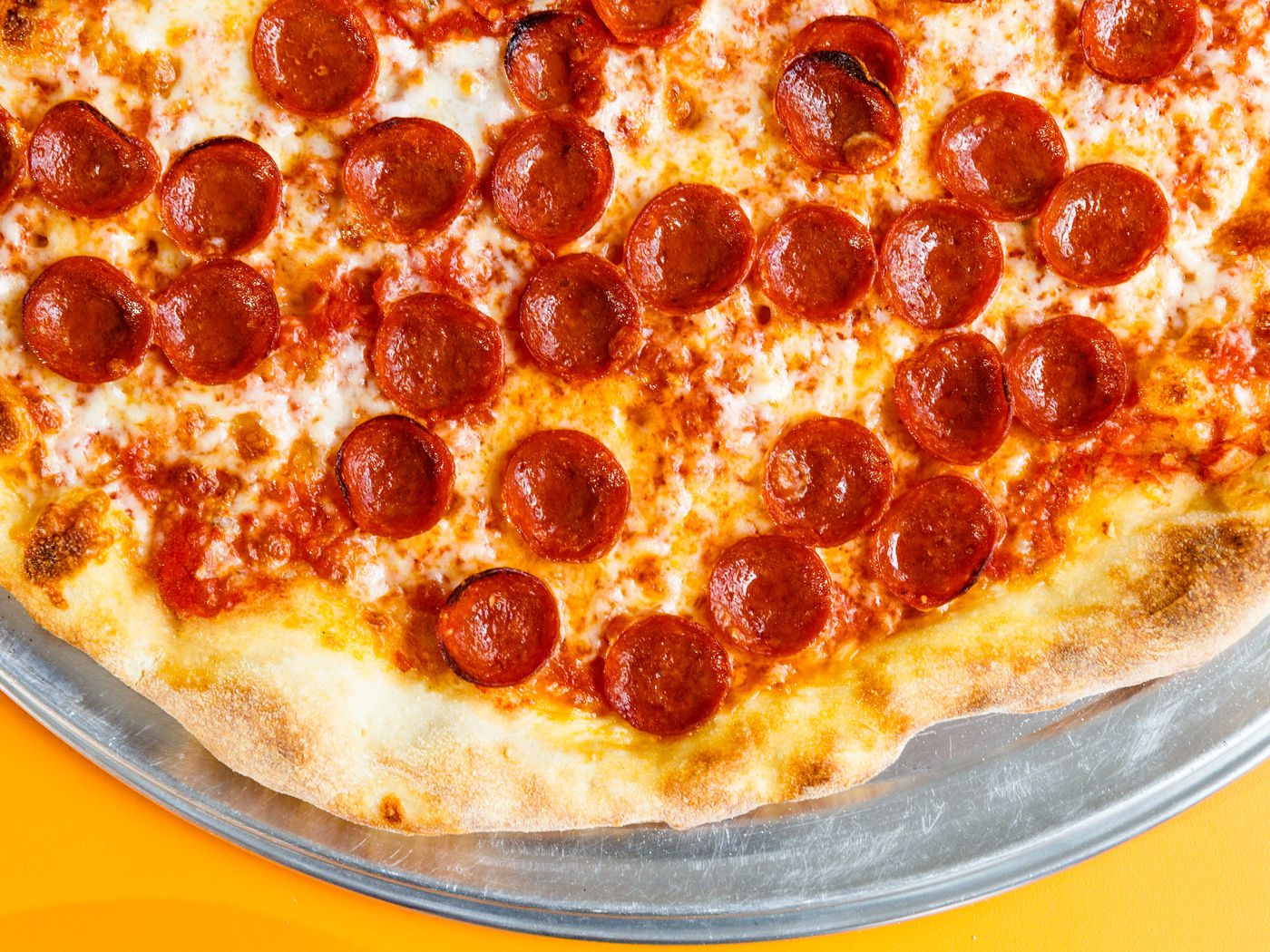 How Roni Cup Pepperonis Took Over Nyc S Pizza Market Eater Ny