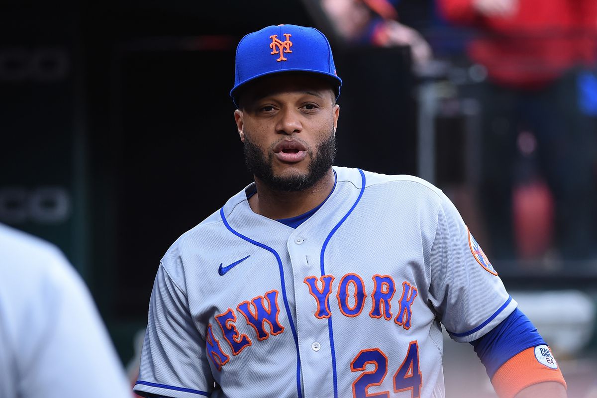 Robinson Cano #24 of the New York Mets looks on against the St. Louis Cardinals at Busch Stadium on April 25, 2022 in St Louis, Missouri.