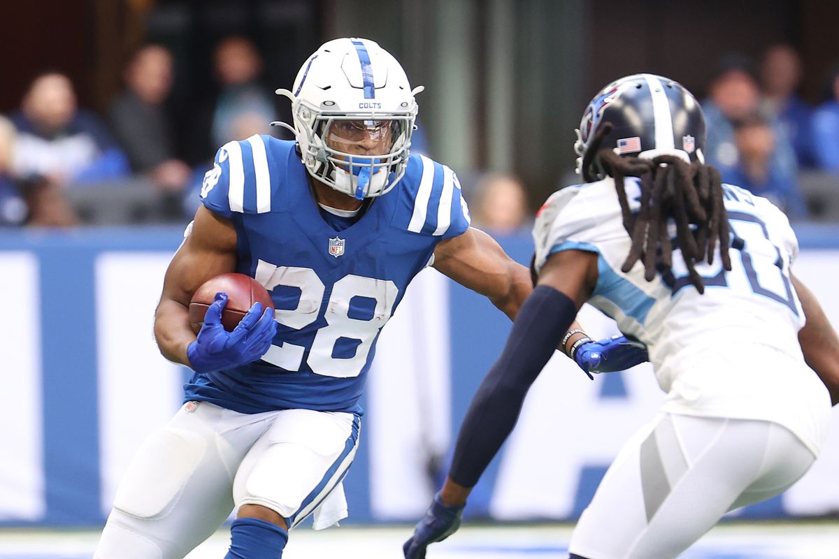 onathan Taylor #28 of the Indianapolis Colts against the Tennessee Titans at Lucas Oil Stadium on October 31, 2021 in Indianapolis, Indiana.