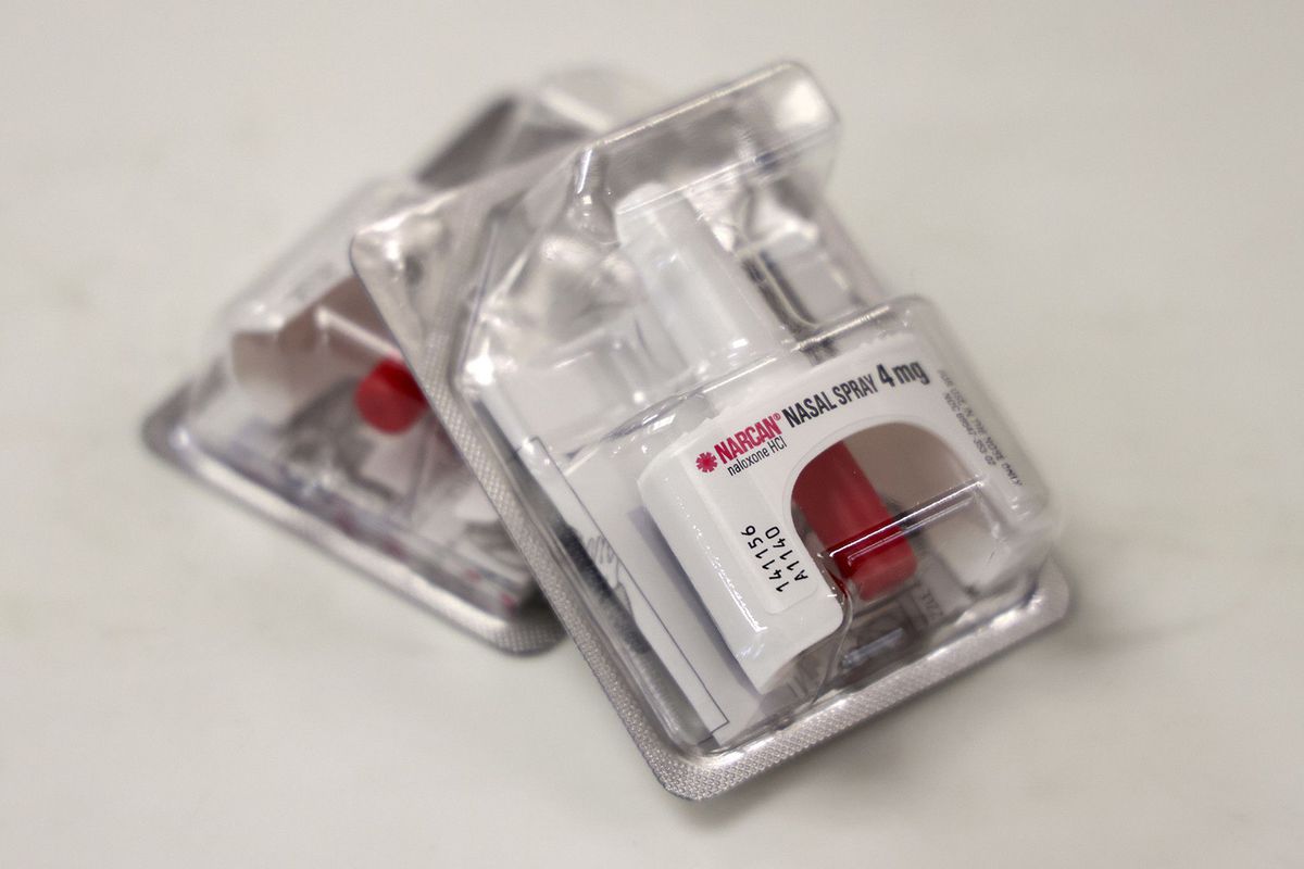 US-NEWS-CHICAGO-LIBRARIES-NARCAN-2-TB
