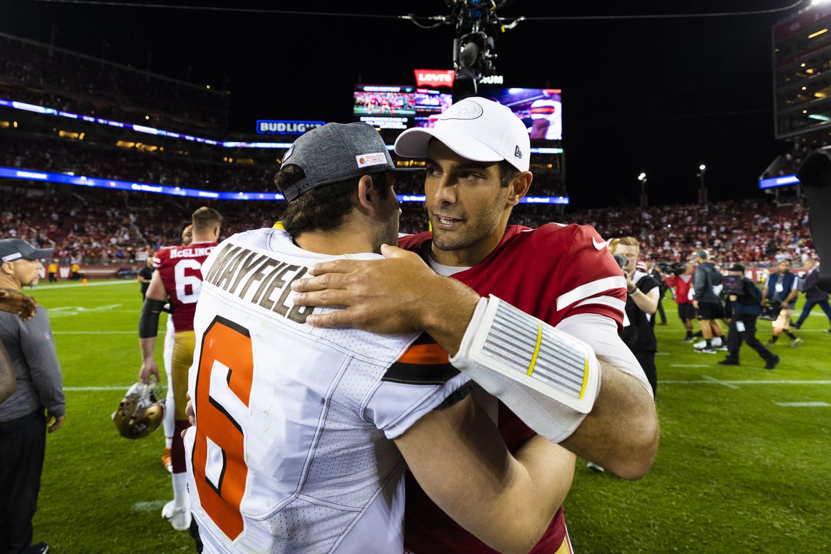  Cleveland Browns quarterback Baker Mayfield (6) hugs San Francisco 49ers quarterback Jimmy Garoppolo (10)