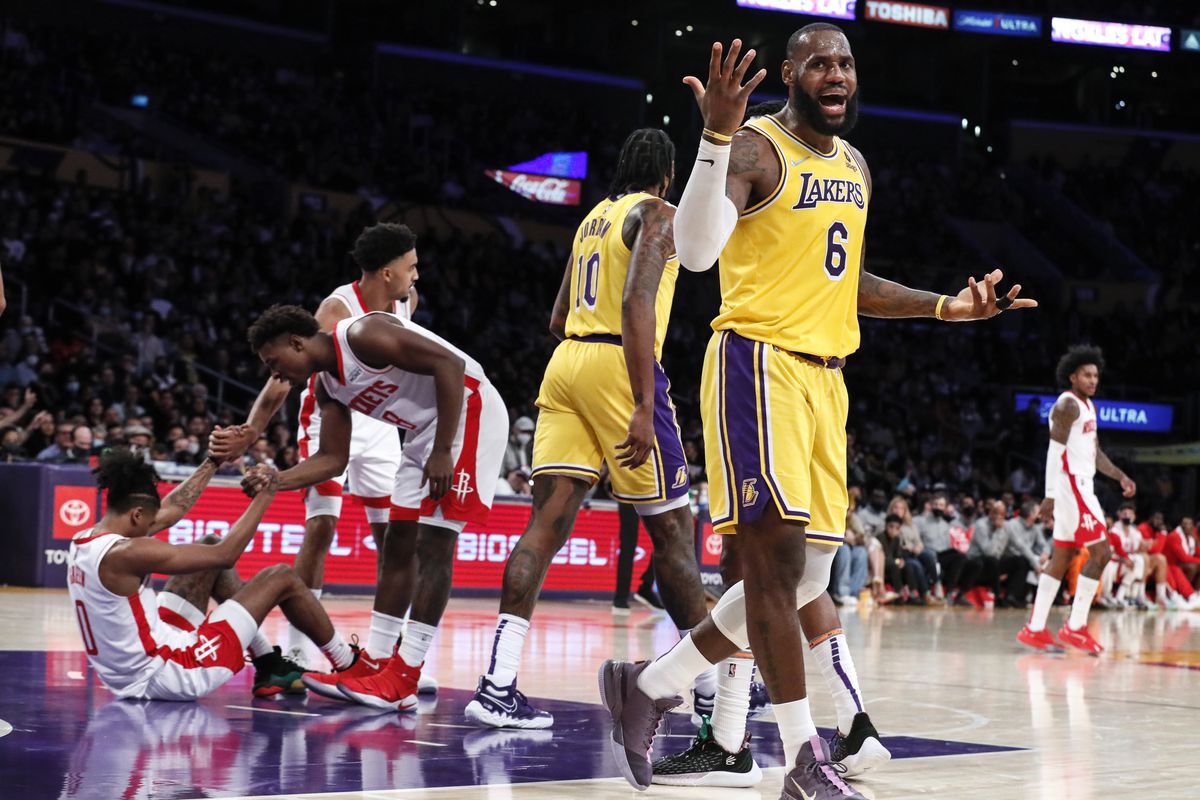 Lakers Rockets at Staples