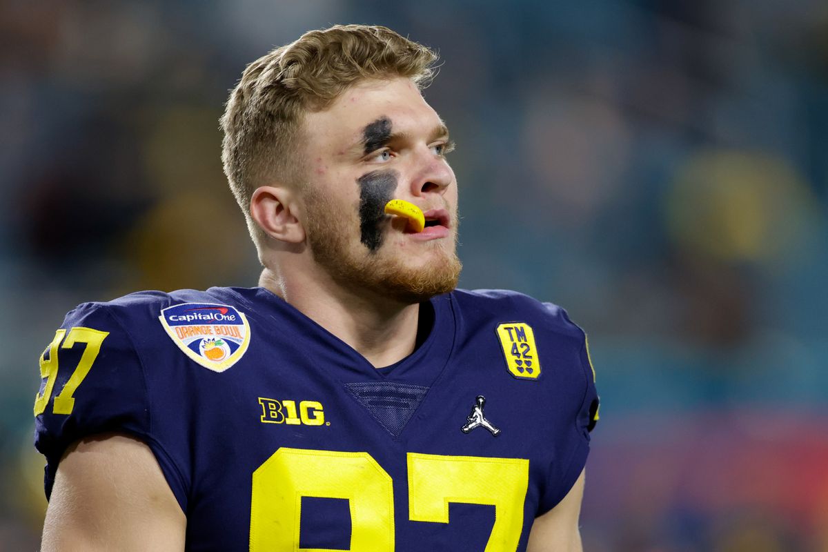 Aidan Hutchinson selected by Detroit Lions with 2nd overall pick in 2022  NFL Draft - Maize n Brew