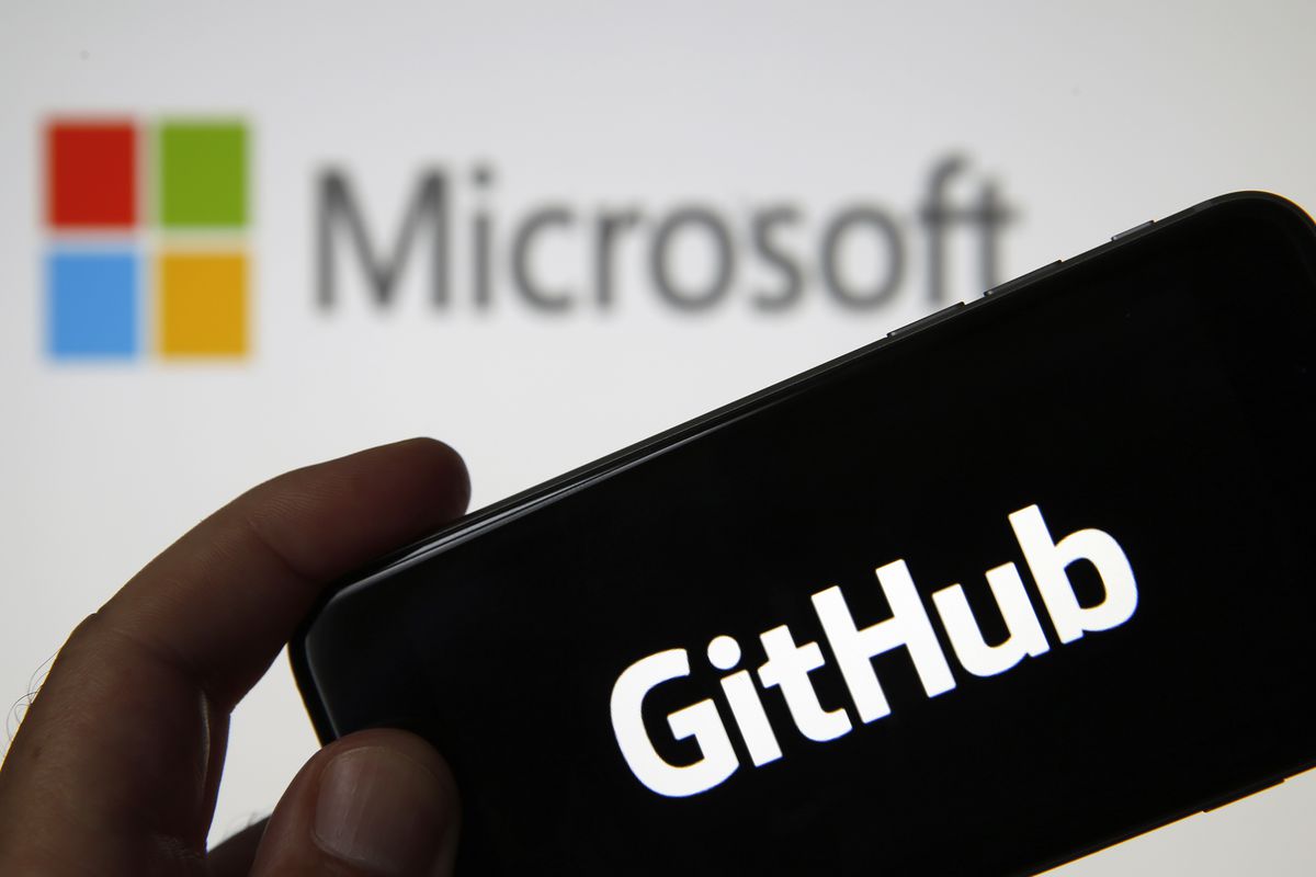 Microsoft Acquires GitHub : Illustration