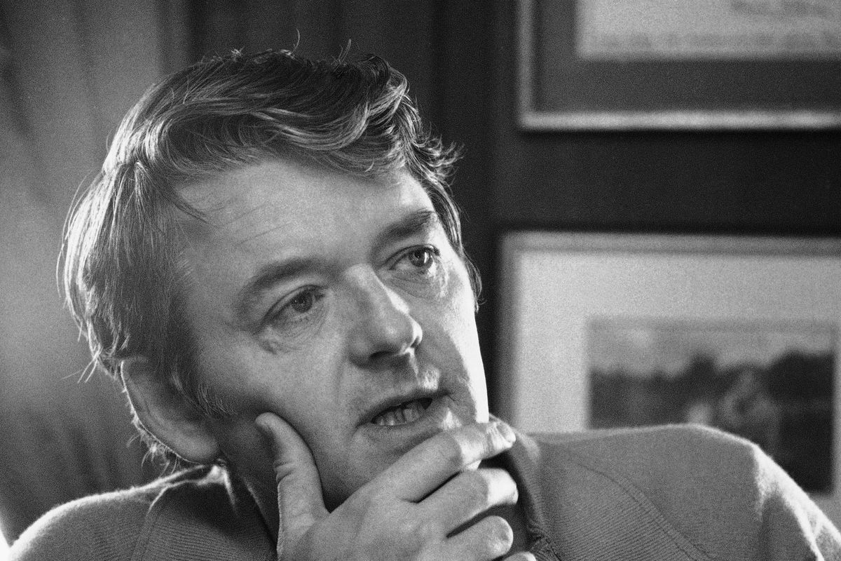 Actor Hal Holbrook appears during an interview in his New York apartment on Feb. 8, 1973. 