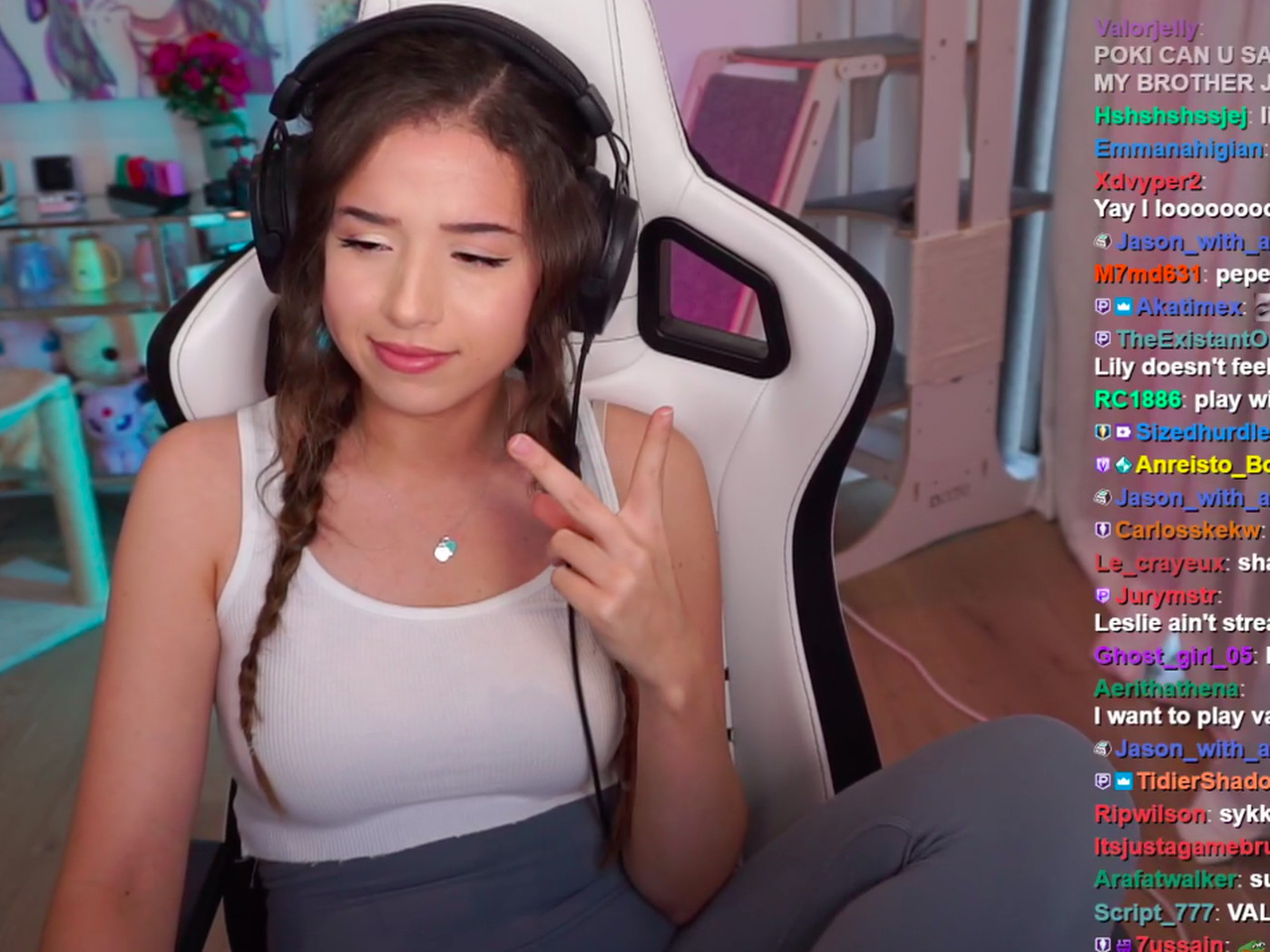 Female Twitch Streamer Banned Because of Inappropriate Chat Web Story
