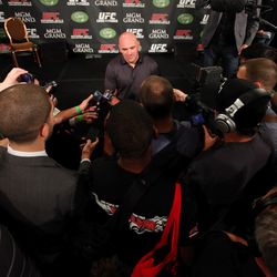 UFC 132 Pre-Fight Press Conference