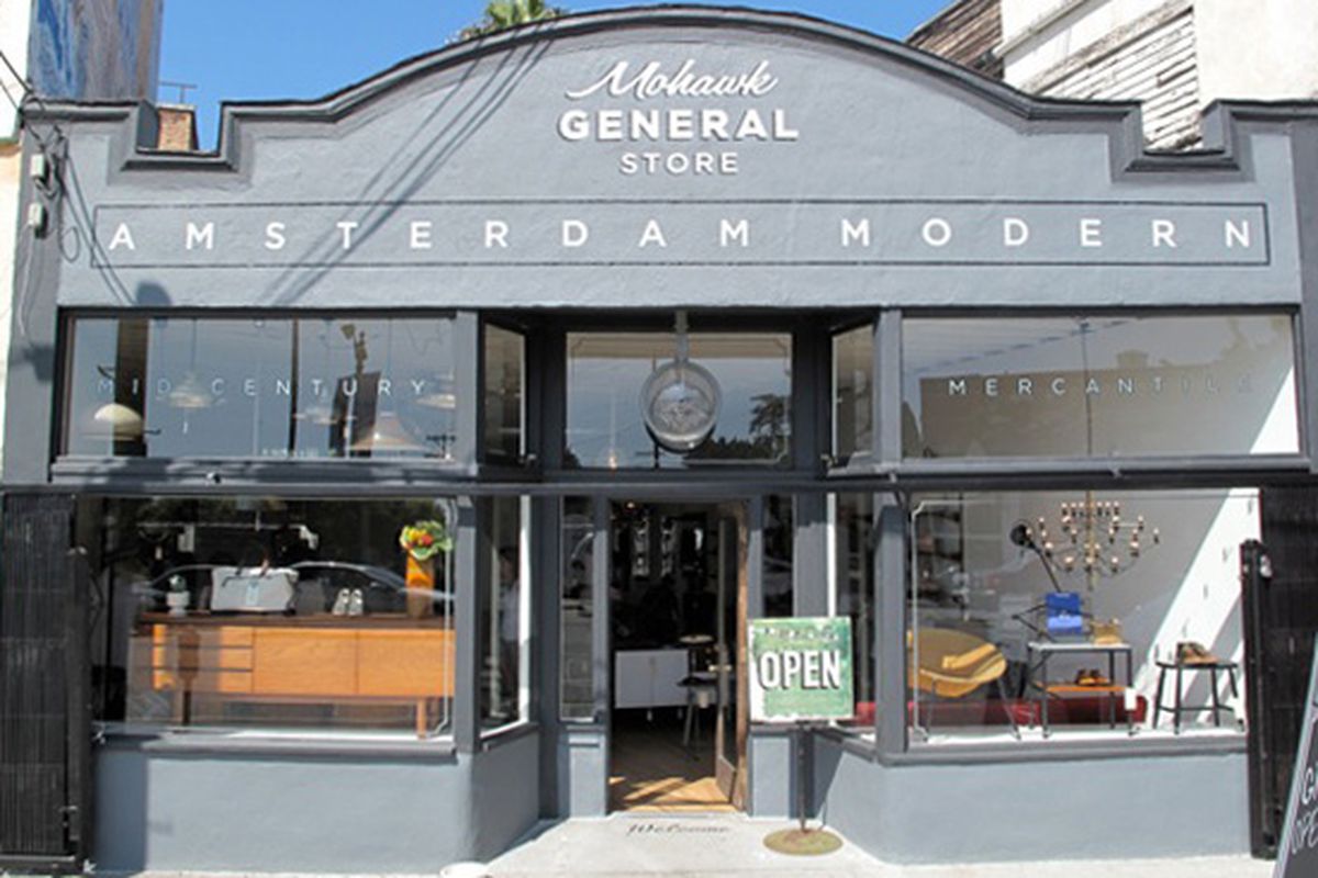 Mohawk General Store in LA. Photo <a href="http://www.girlofacertainage.com/2013/04/page/3/">via</a>.