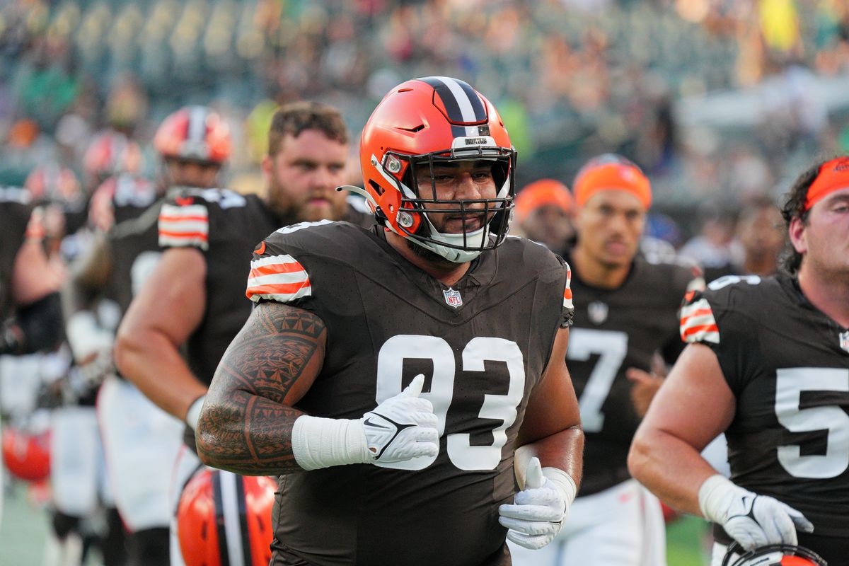 Browns roster moves: 5 made Tuesday including the return of a defender -  Dawgs By Nature