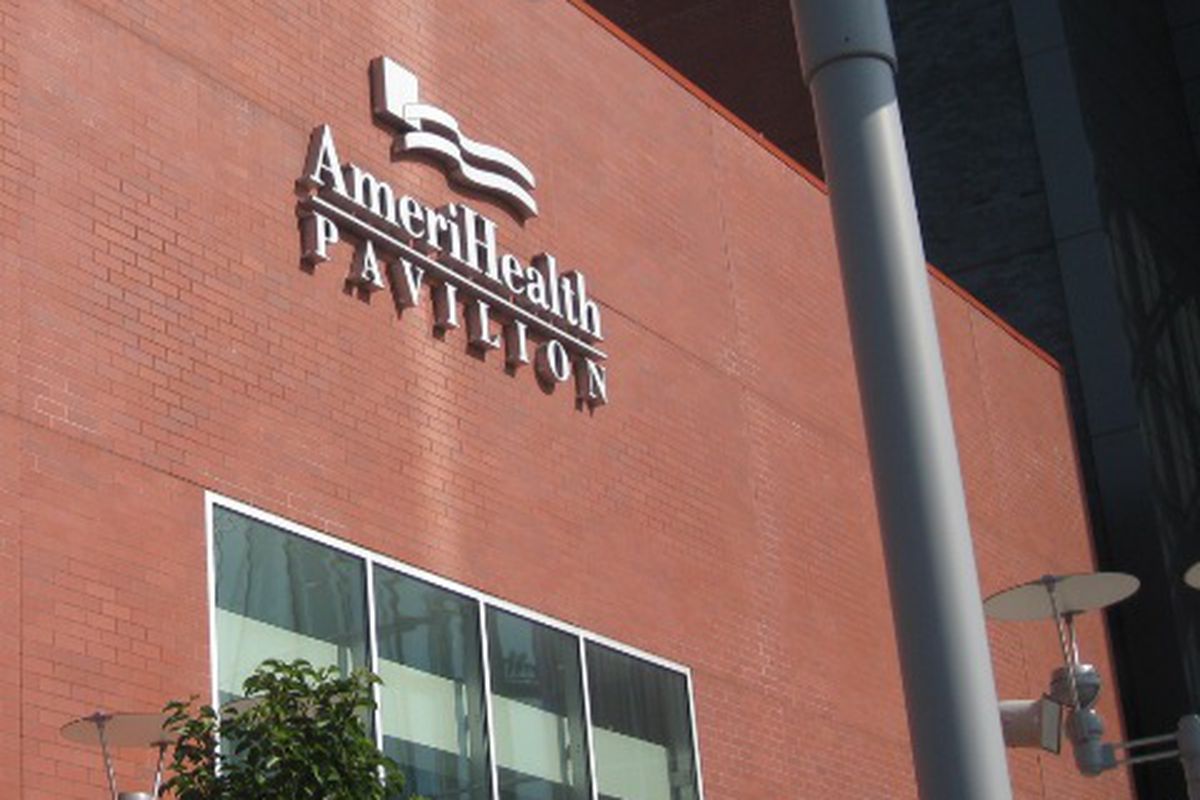 In lieu of an actual professional picture of the AmeriHealth Pavilion, here's an amateur one by me to say goodbye to.