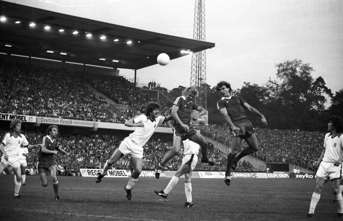 Fußball - UEFA-Cup 1979/80 - Eintracht Frankfurt vs. Borussia Mönchengladbach 1:0