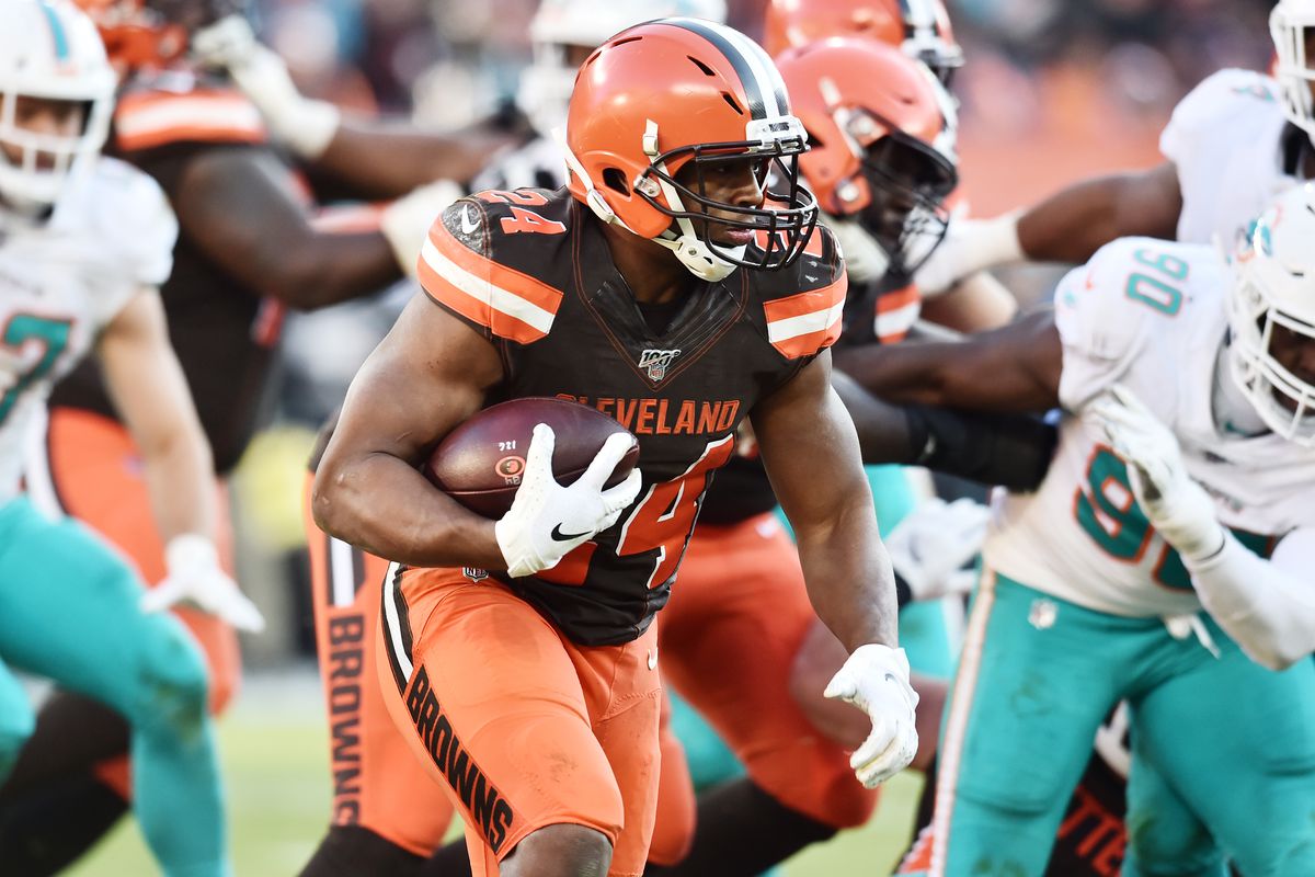 Cleveland Browns running back Nick Chubb runs with the ball during the second half against the Miami Dolphins at FirstEnergy Stadium.