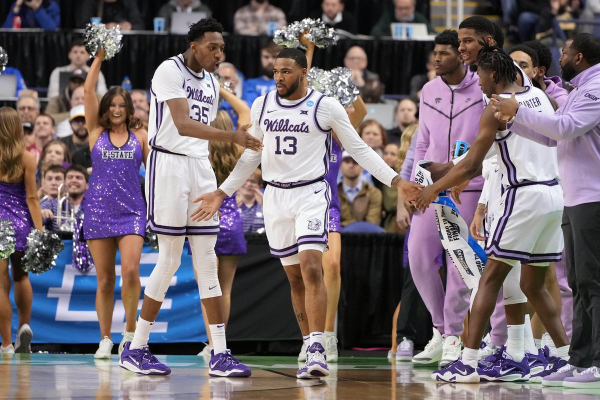 Kansas State Wildcats guard Desi Sills reacts to a play during the second half Kentucky Wildcats in the second round of the 2023 NCAA men s basketball tournament at Greensboro Coliseum.