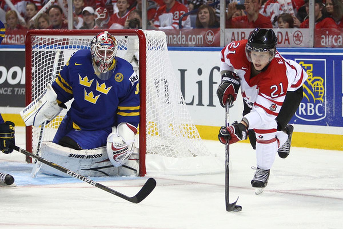 Robin Lehner tends the net for Sweden in the 2011 IIHF World Junior Championships in Buffalo, NY.