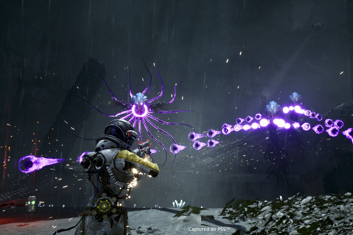 A player fighting enemies in Returnal