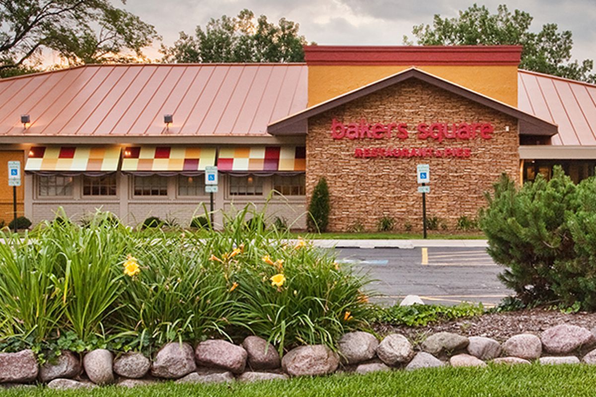 An exterior photo of a Bakers Square restaurant.
