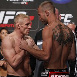 UFC 137 Weigh-In Photos