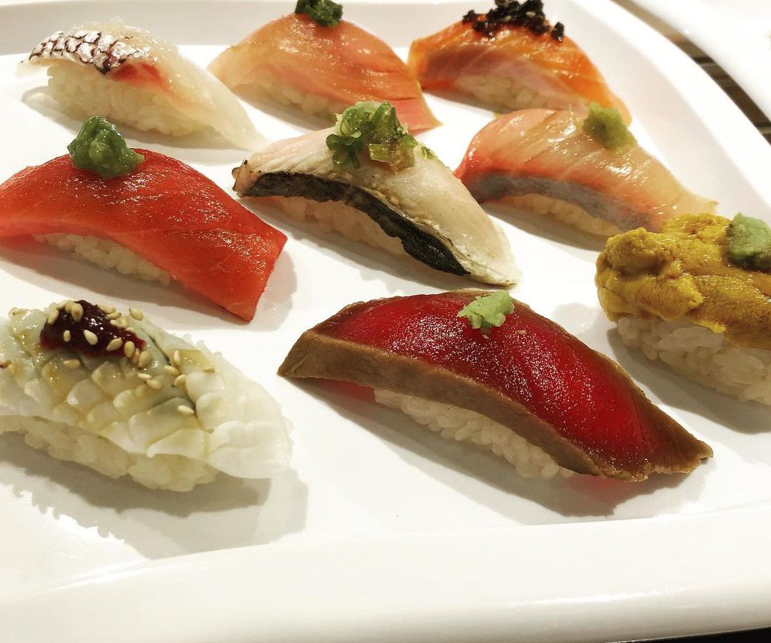Sampling of fresh sashimi 