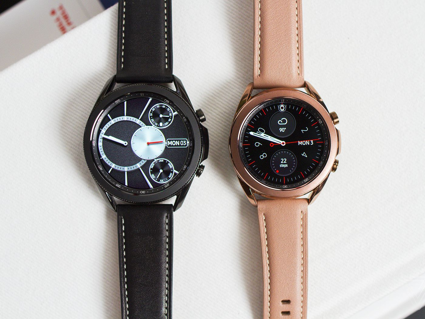 Declaración Pertenecer a Descriptivo Samsung's Galaxy Watch 3 is thinner, lighter, and more expensive - The Verge