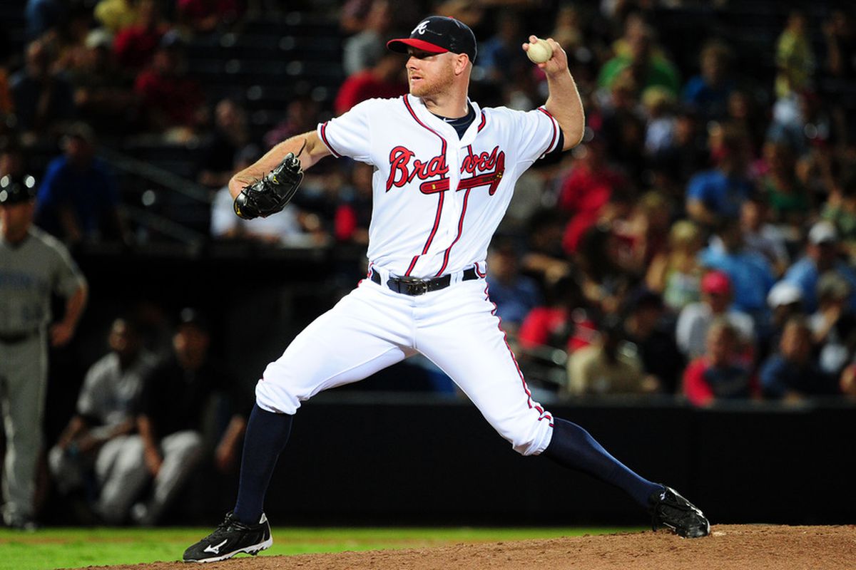 Jonny Venters of the Atlanta Braves pitches against the Toronto Blue Jays at Turner Field on June 21, 2011 in Atlanta, Georgia. (Photo by Scott Cunningham/Getty Images)