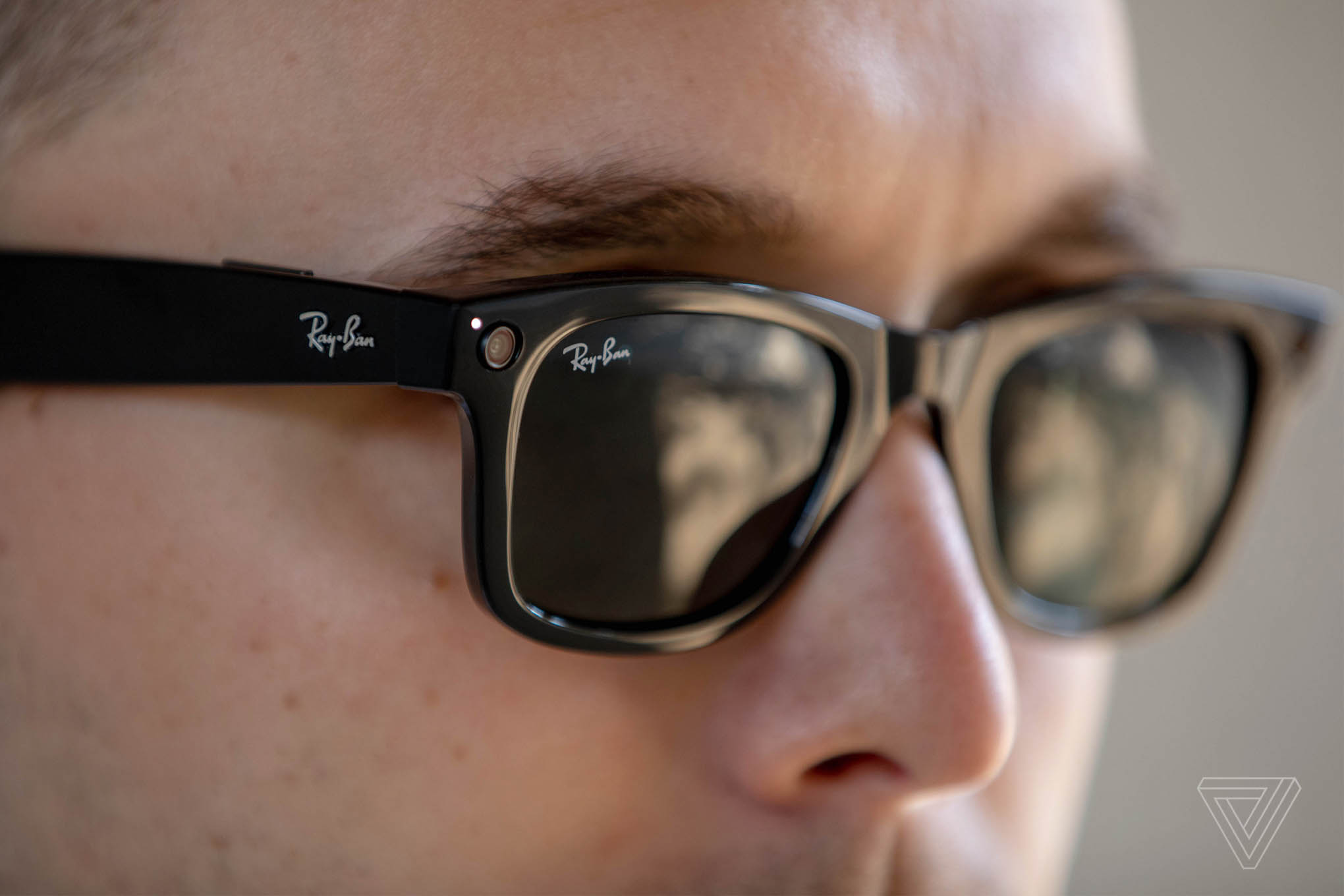 Ray-Ban Stories: hands-on with Facebook's first smart glasses - The Verge
