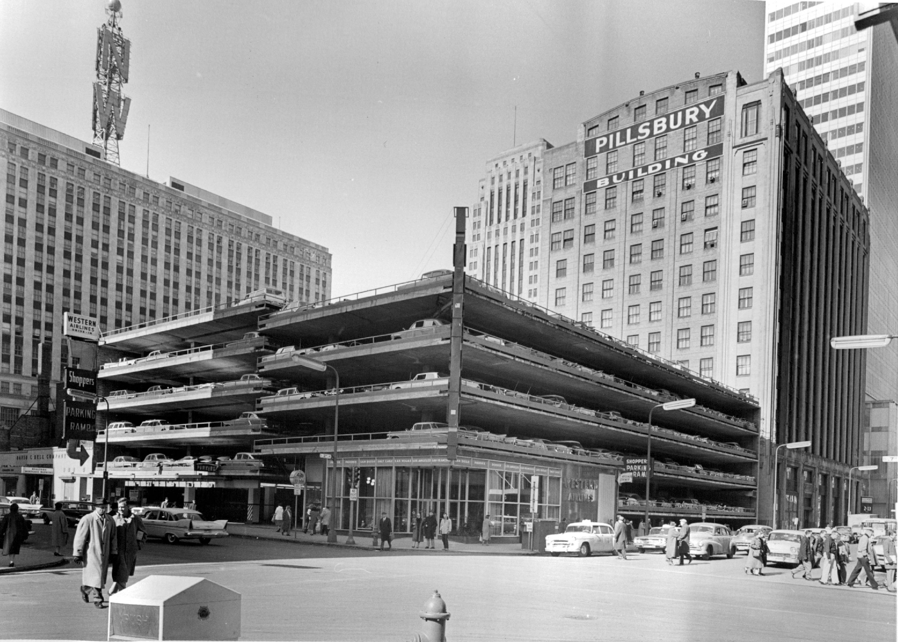 The 'Shoppers Parking Ramp' at 7th Street and 2nd Avenue South, photographed in 1960.