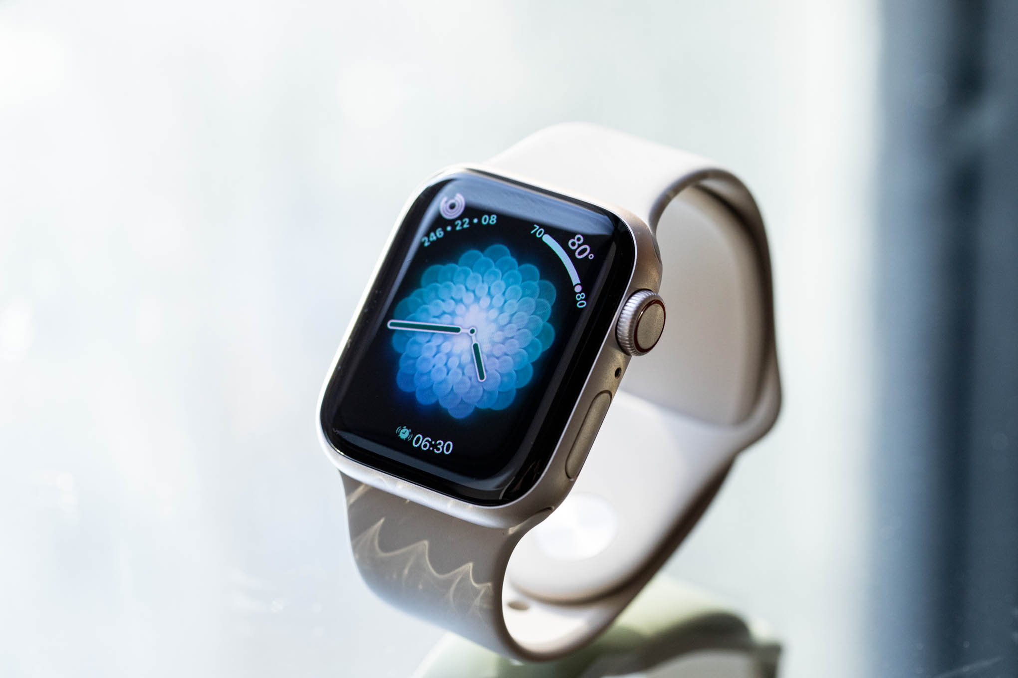 Apple Watch with Breathe watchface, which has a black border