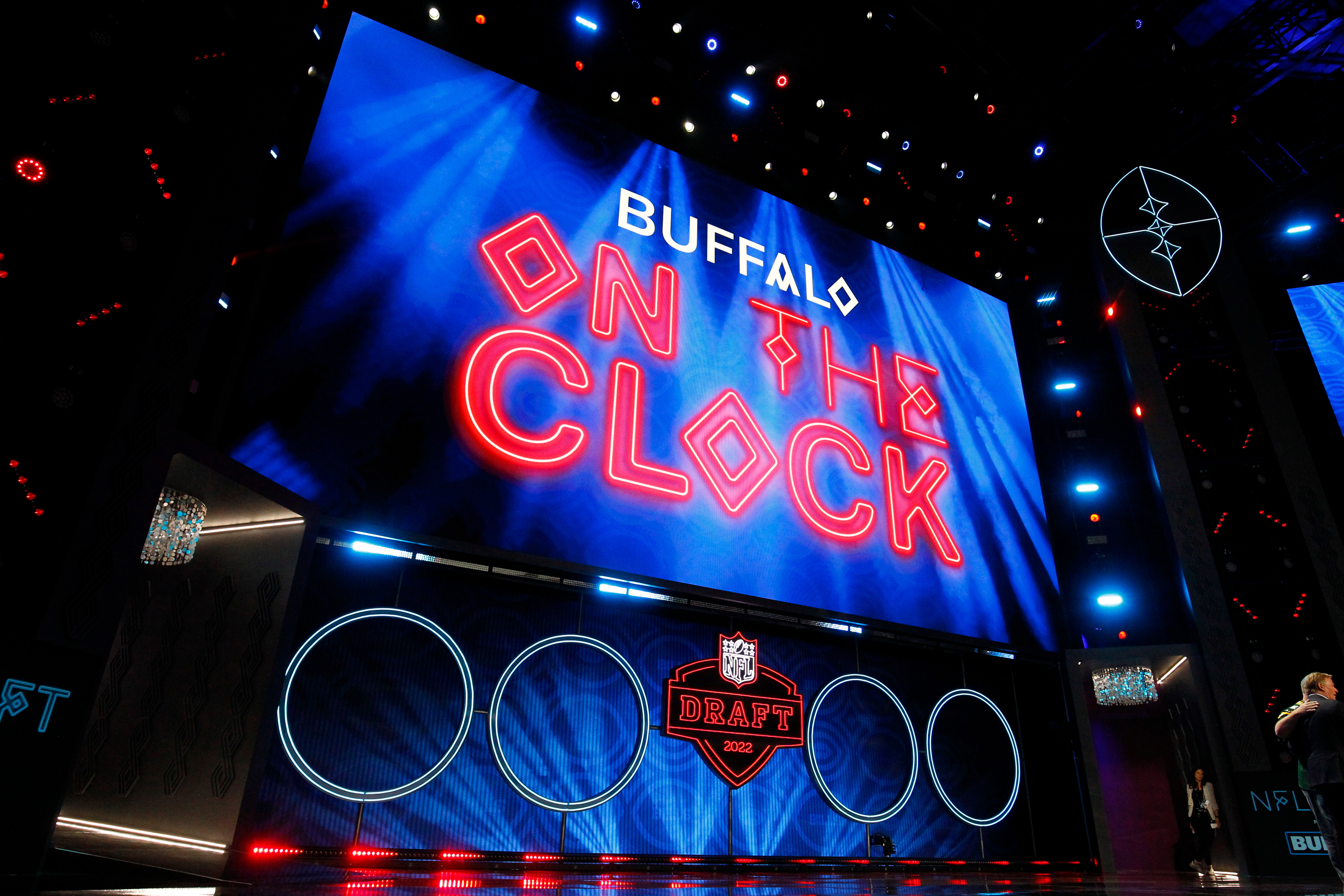 Buffalo Bills Mock Drafts