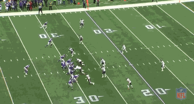 Bridgewater to Wright play action rollout