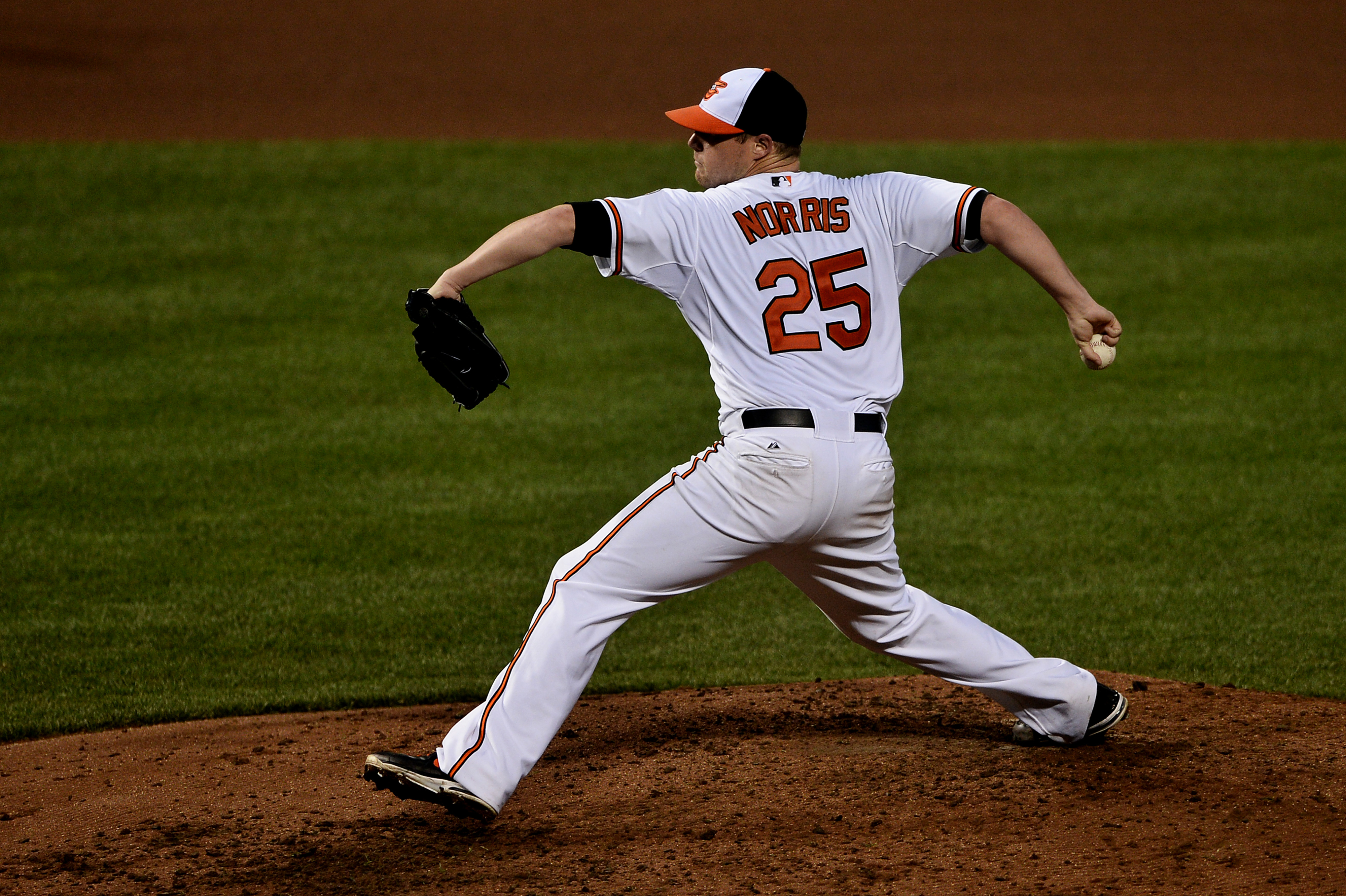 Bud Norris picked up a win in his O's debut.