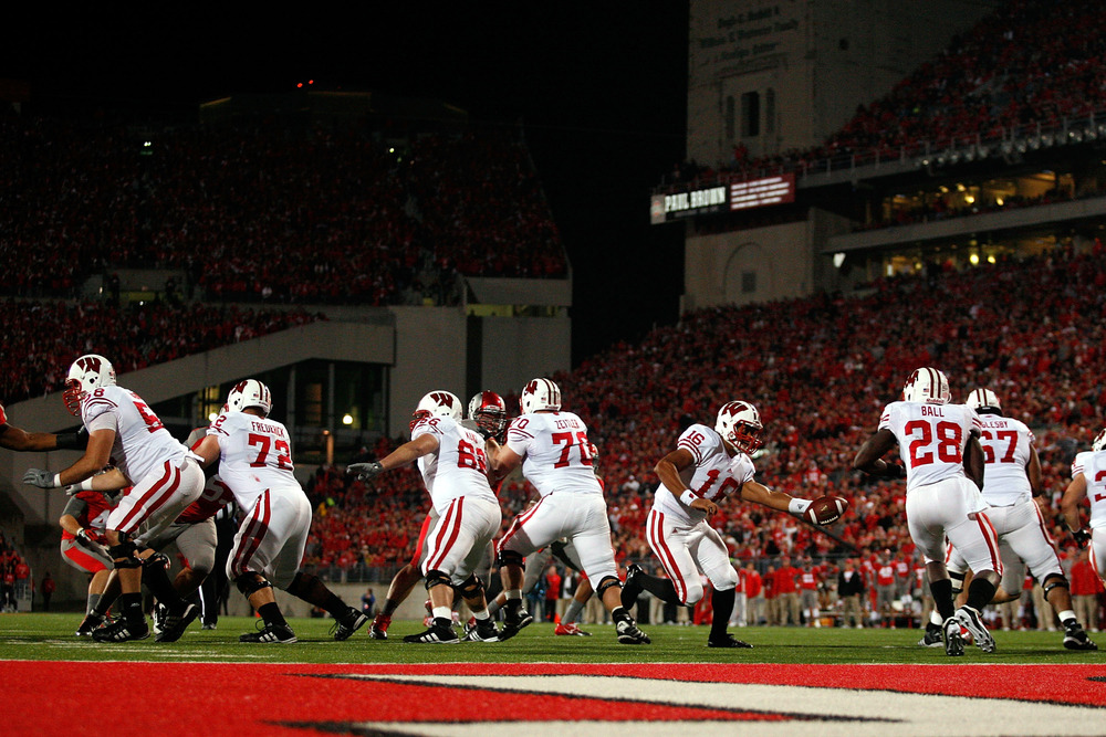 The Badgers will look to avenge last season's loss at Ohio State this Saturday. 