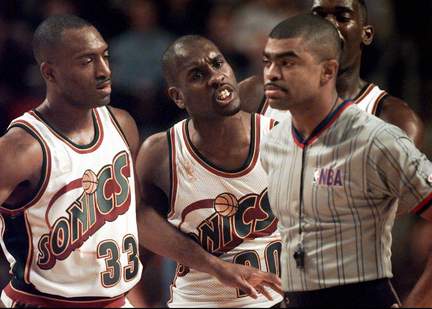 Gary Payton upset with the controversial no-call at the end of Game 2.