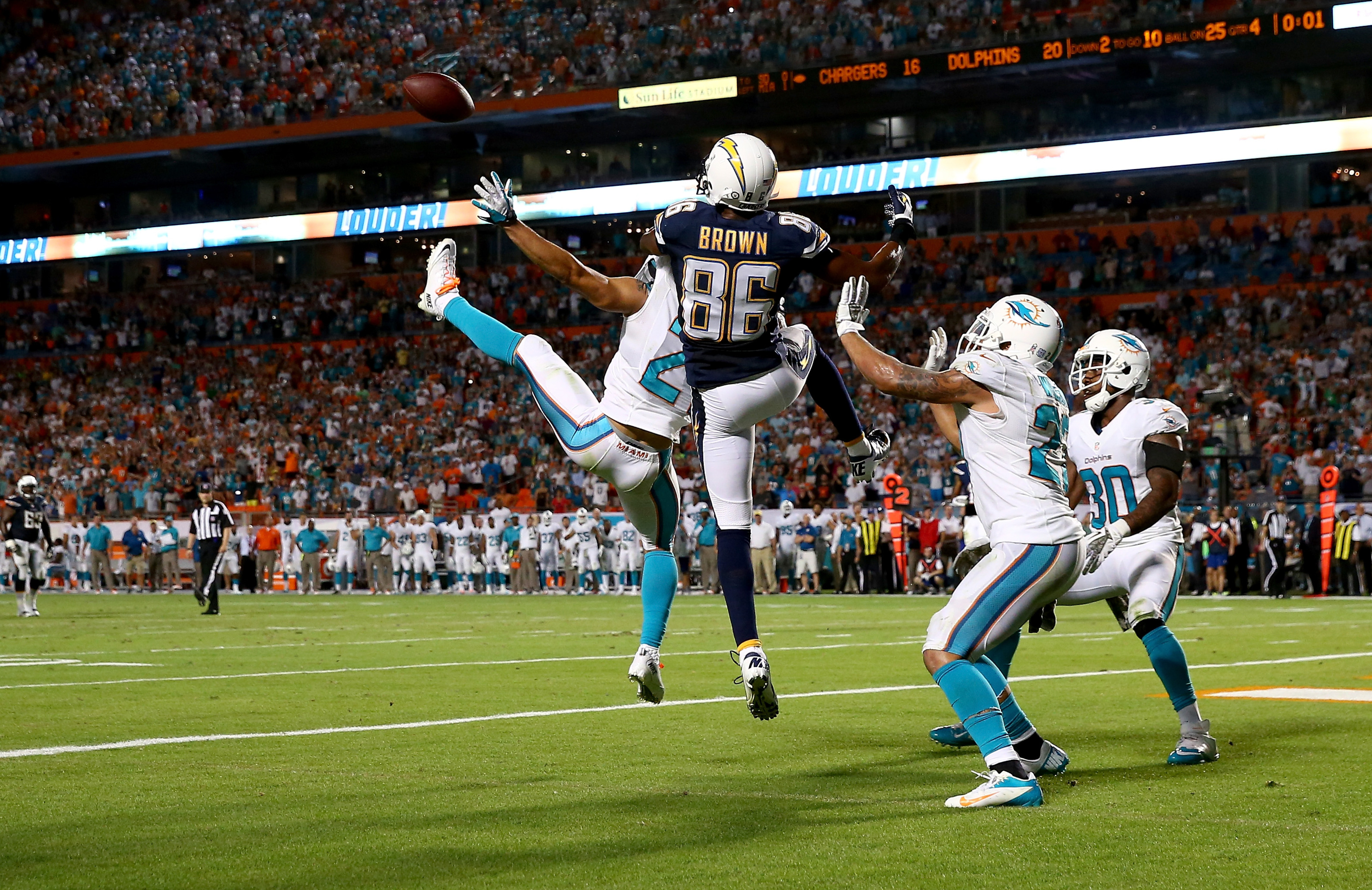 Brent Grimes saves the Dolphins by knocking down a Hail Mary pass