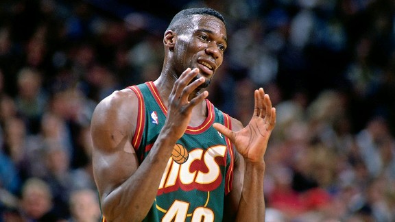 Shawn Kemp shows the Thunder how close they have been to a 3-1 lead.