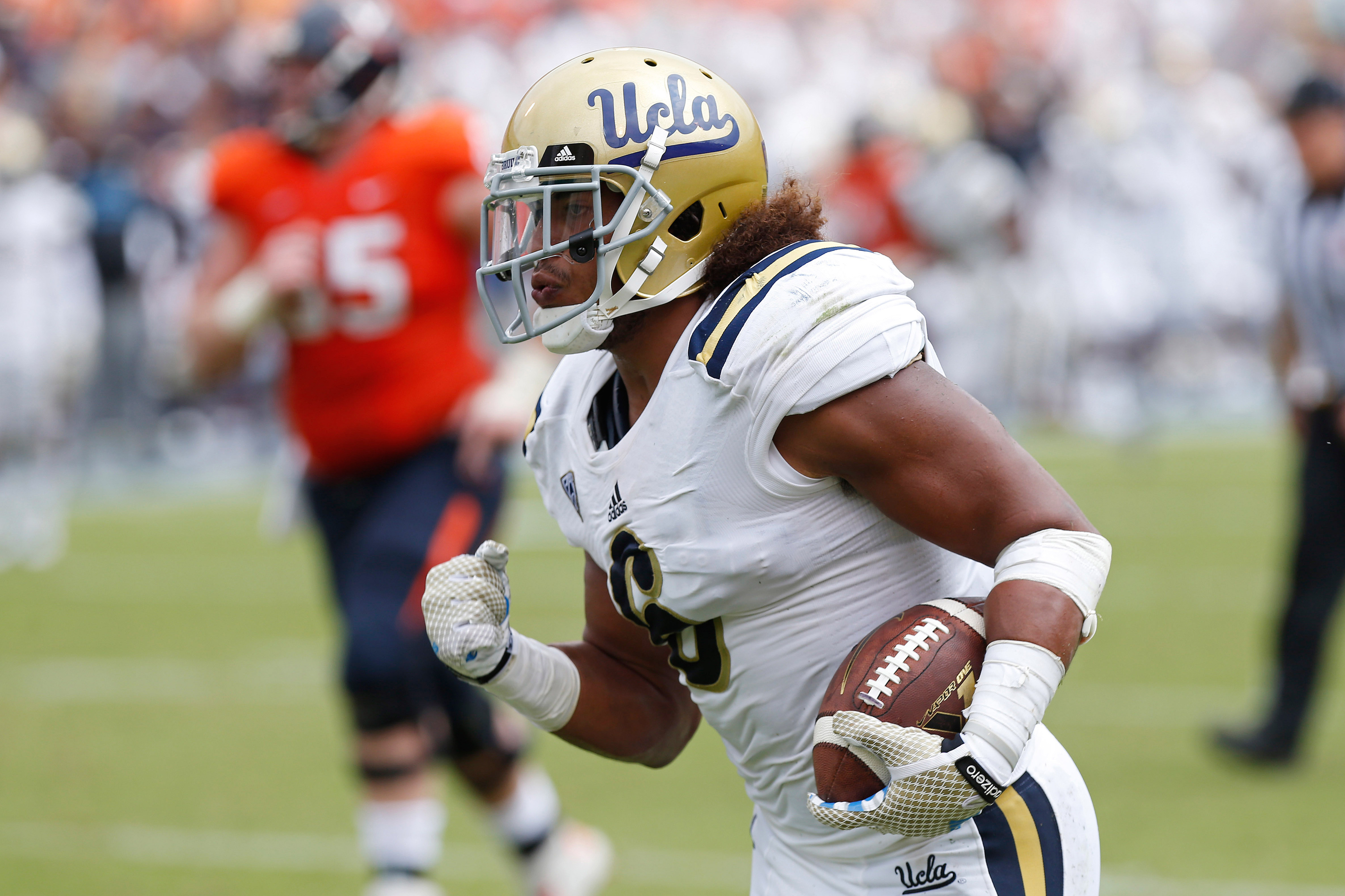 Eric Kendricks is the Pac-12 Defensive Player of the Week for Week 1.