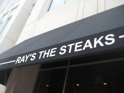 Ray's The Steaks 