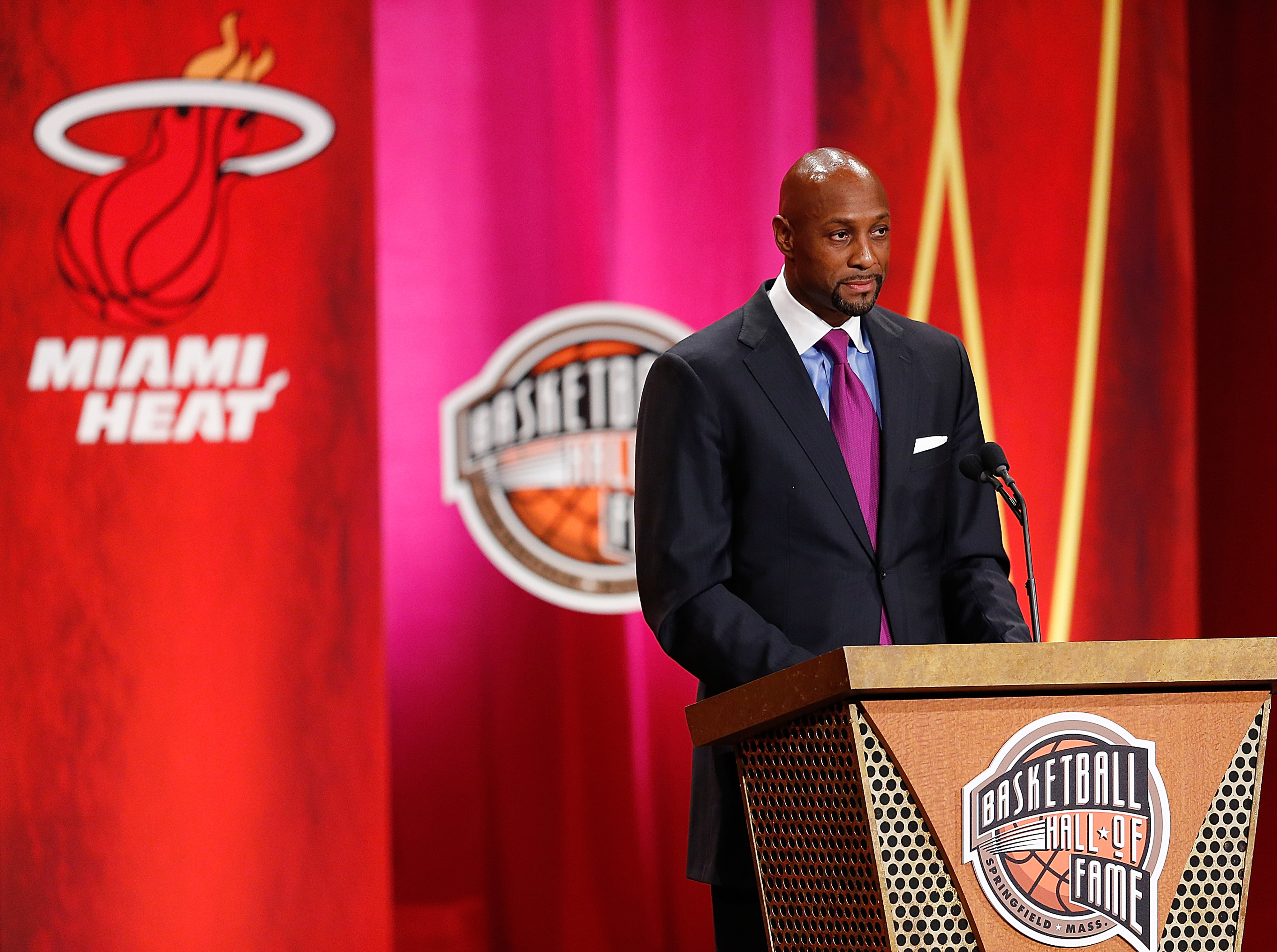 Would a player like Alonzo Mourning be helped or hurt by by an NBA-only Hall of Fame?