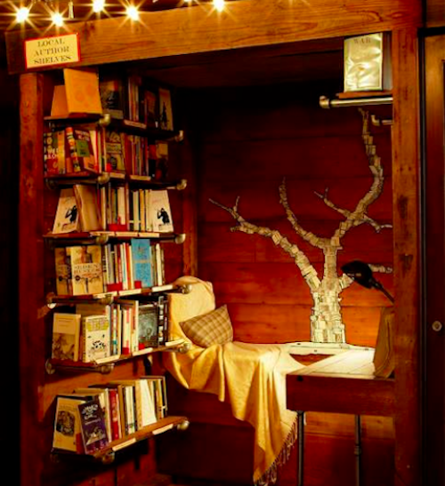  Photo: The Book Cellar, <a href="https://www.facebook.com/photo.php?fbid=10153251338935647&amp;set=pb.254501480646.-2207520000.1388424770.&amp;type=3&amp;theater">via</a> Facebook 