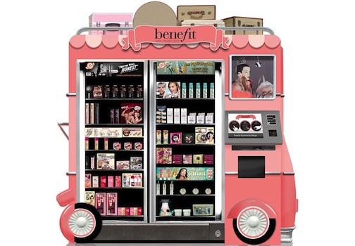 Rendering via <a href="http://www.wwd.com/beauty-industry-news/retailing/benefit-to-launch-airport-beauty-kiosks-7096634/slideshow/7096667#/slideshow/article/7096634/7096667">WWD</a>