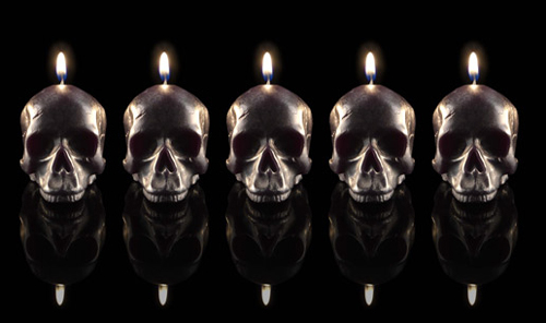 Image via <a href="http://www.dlcompany.com/catalog/black-skull-gift-set">D.L. &amp; Co.</a>