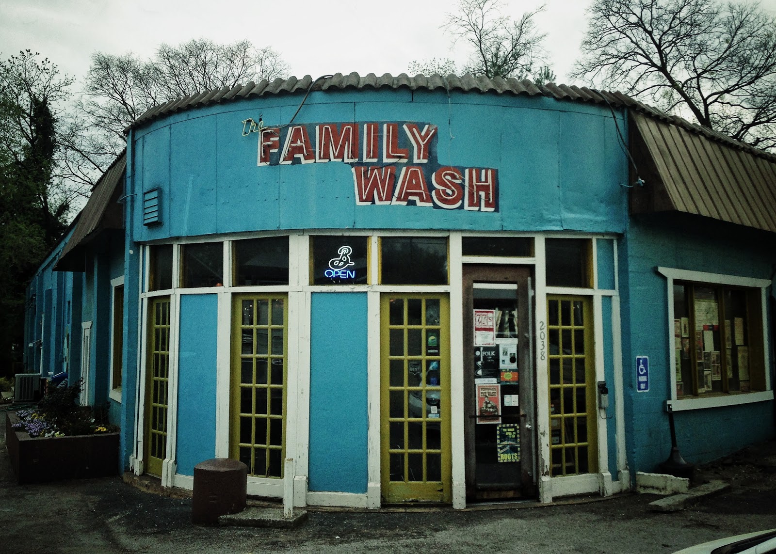 The Family Wash's current Greenwood and Porter Road location.