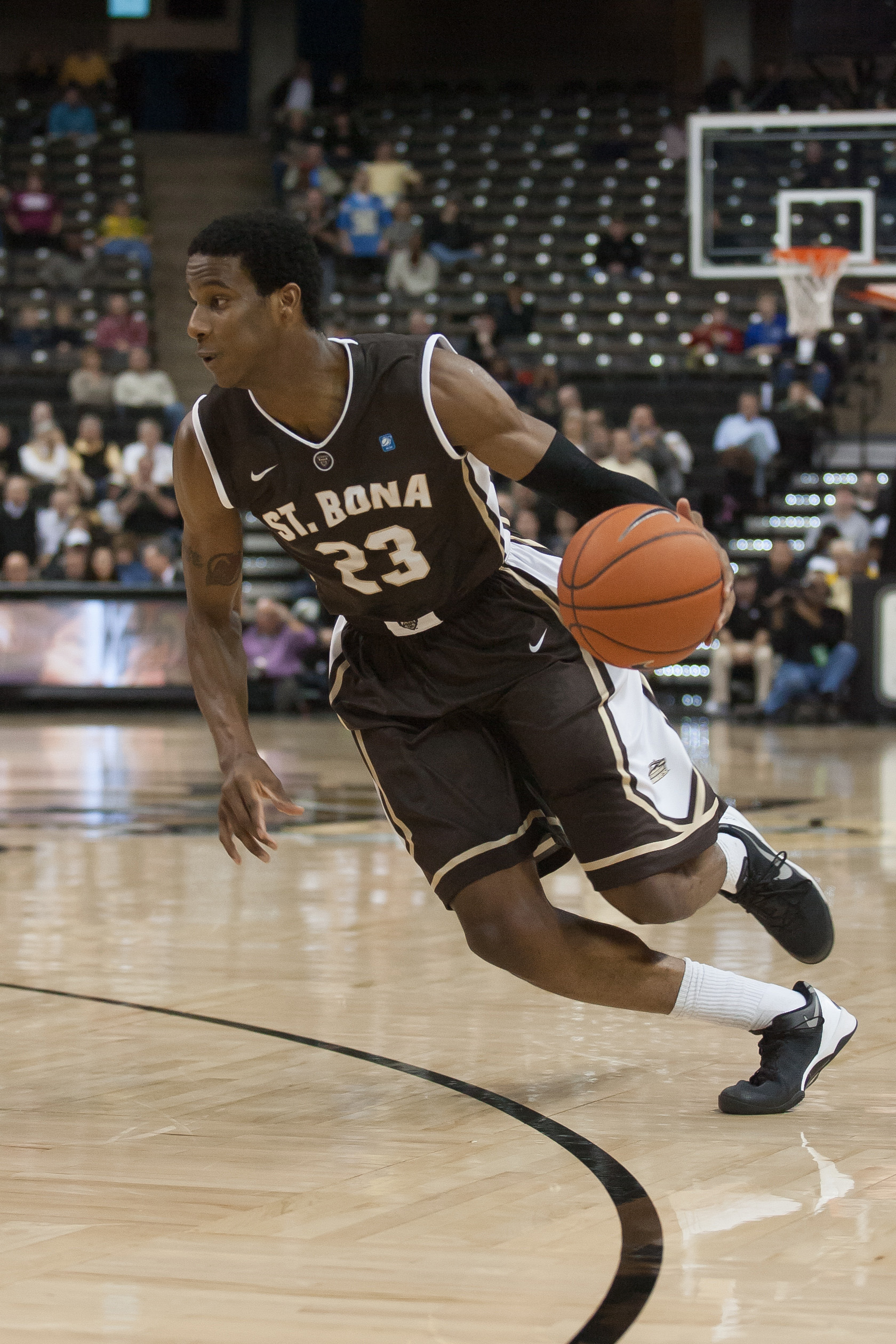 St. Bonaventure Guard Andell Cumberbatch scored 17 points in the victory against the Saint Louis Billikens on Wednesday, March 4th, 2015