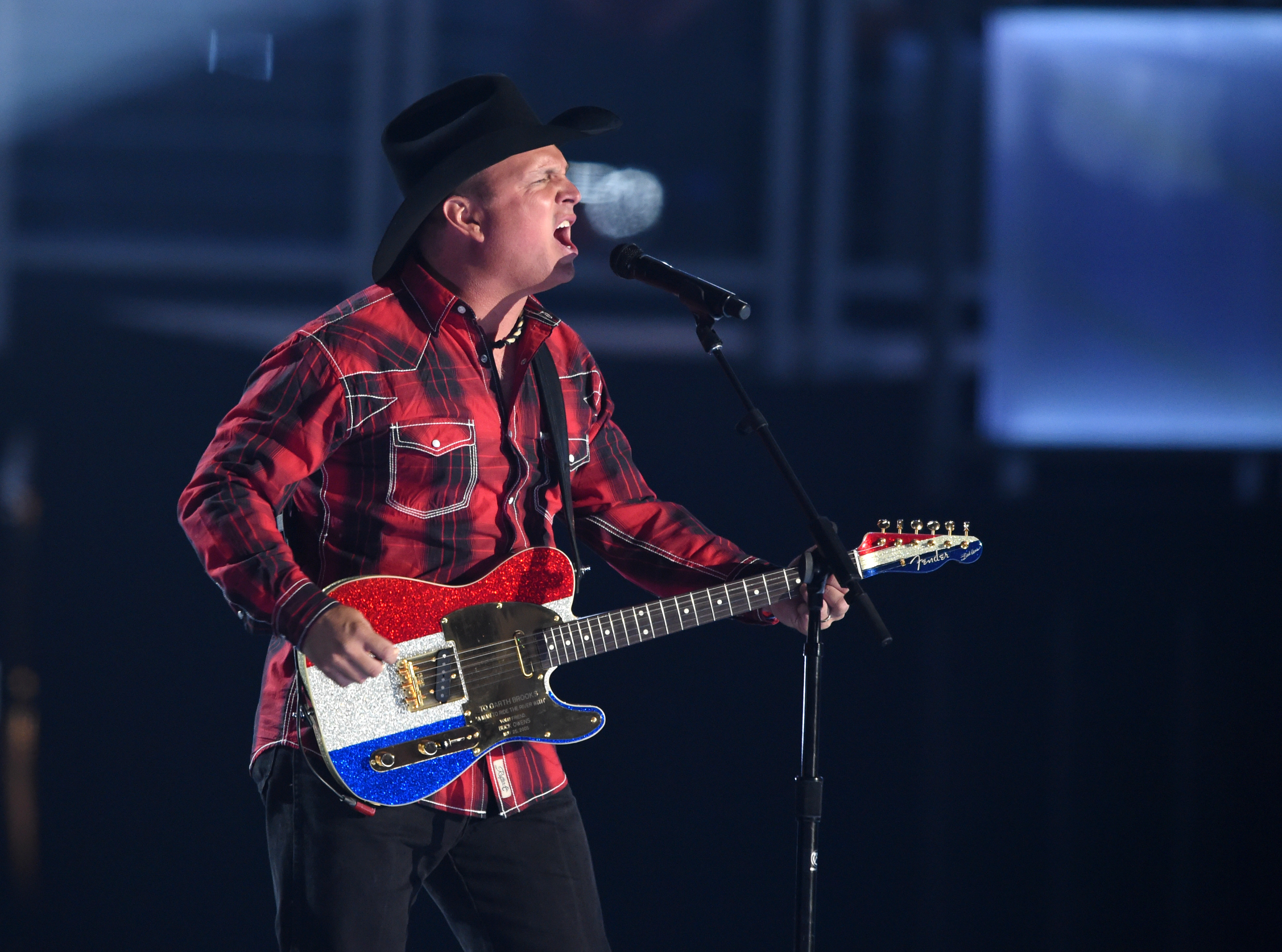 No go for Garth at the Amalie.