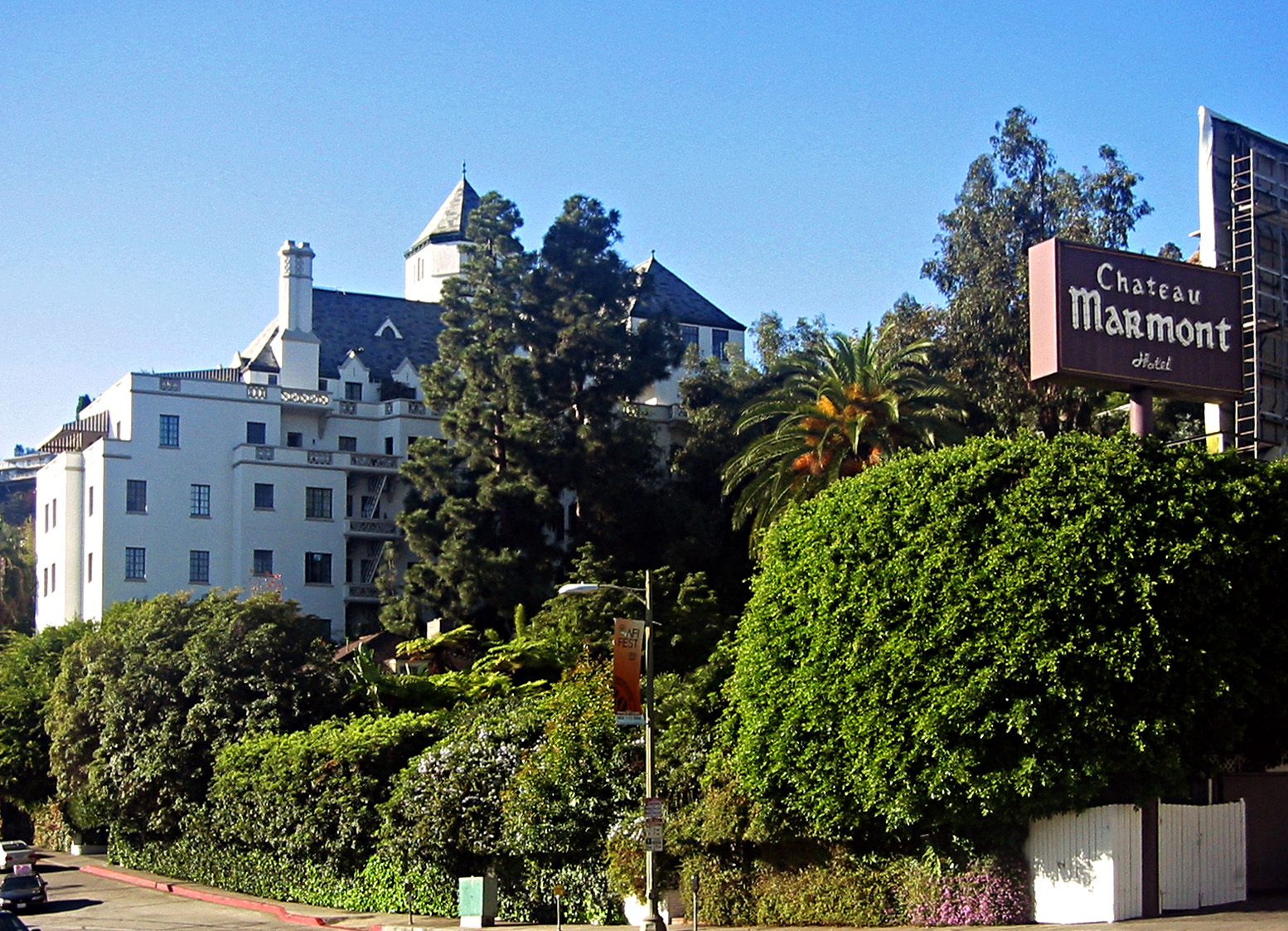 A daytime look at the iconic hotel the Chateau marmont.