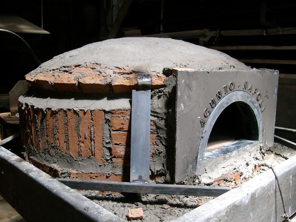 The custom-made Acunto oven at Vero.