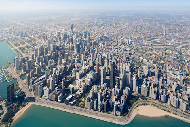 Iwan Baan completed two photo series for the Chicago Architecture Biennial, a set of aerial photos focusing on the city's industrial landscape, and a second, street-level collection inspired by the work Alvin Boyarsky. All images by Iwan Baan courte