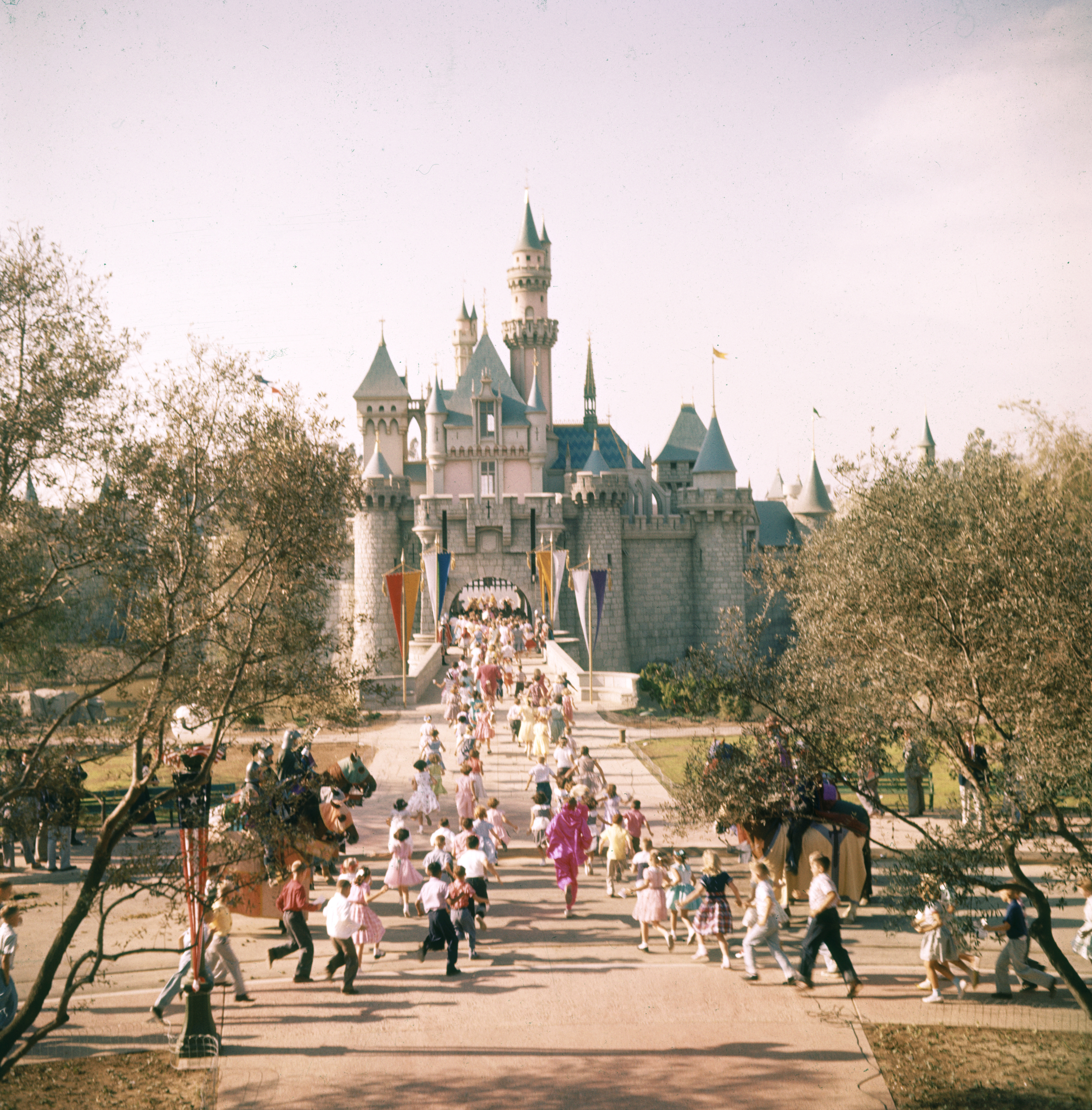 Kids at Disneyland in 1955