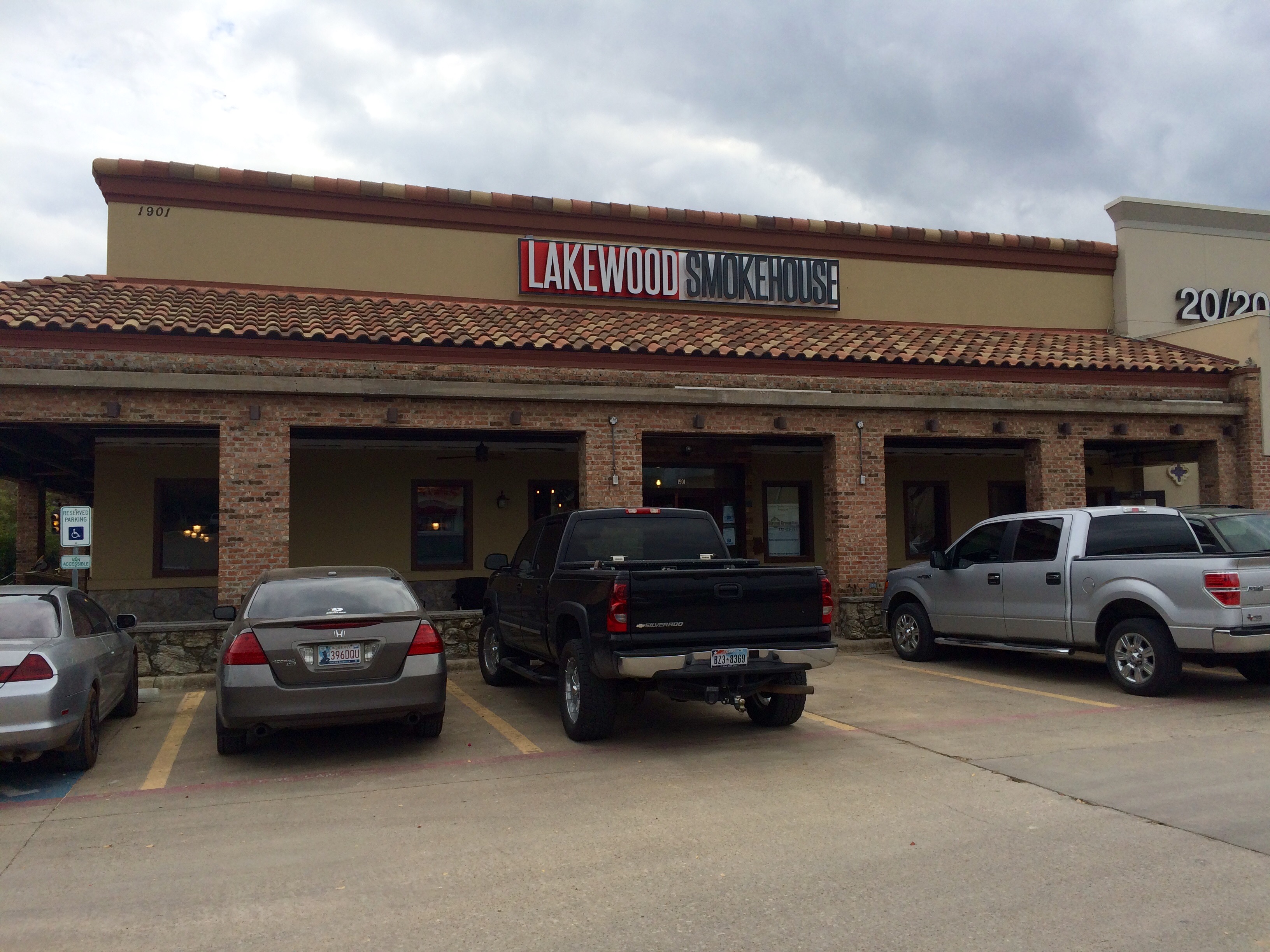 Get ready for burnt ends & local beer at Lakewood Smokehouse.