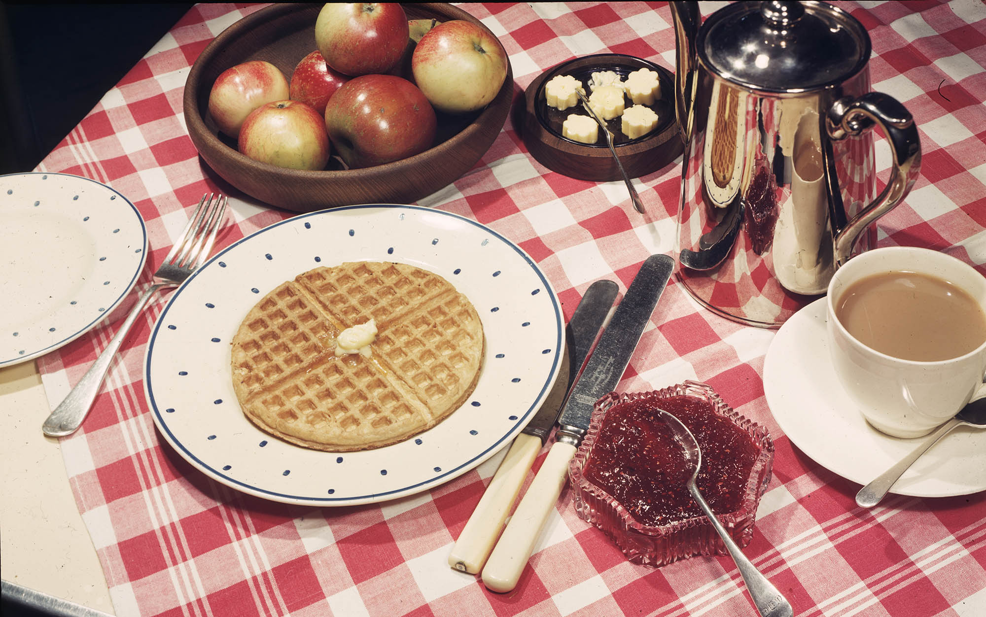 A breakfast spread in 1947.