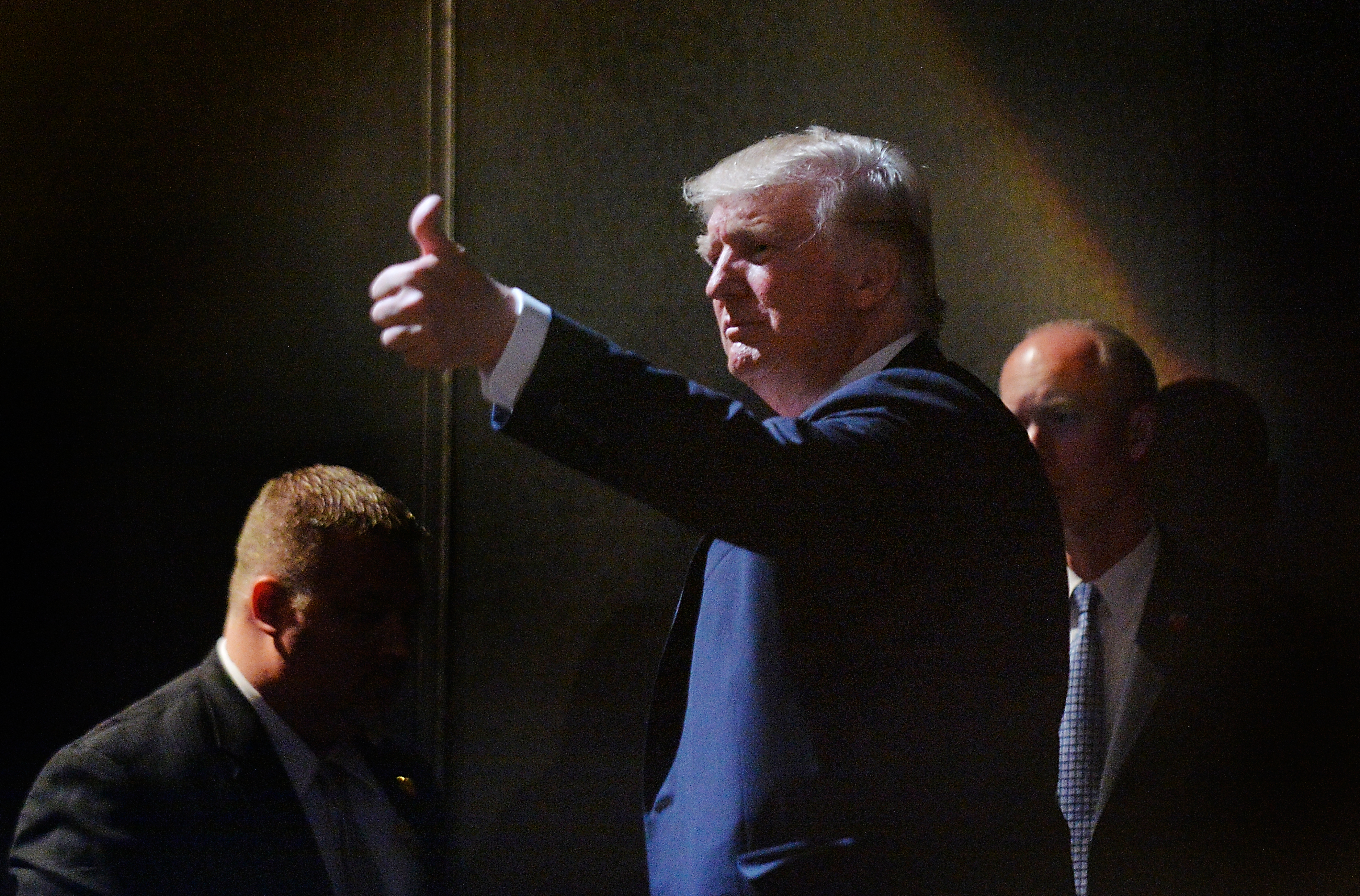 Donald Trump giving thumbs-up